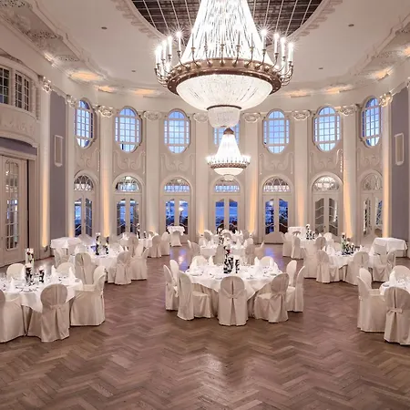 Atlantic Grand Travemuende 5*